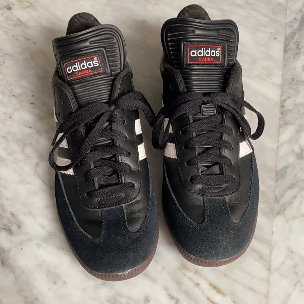 NWOT Adidas Samba.  US W10/M8 EU 41.5